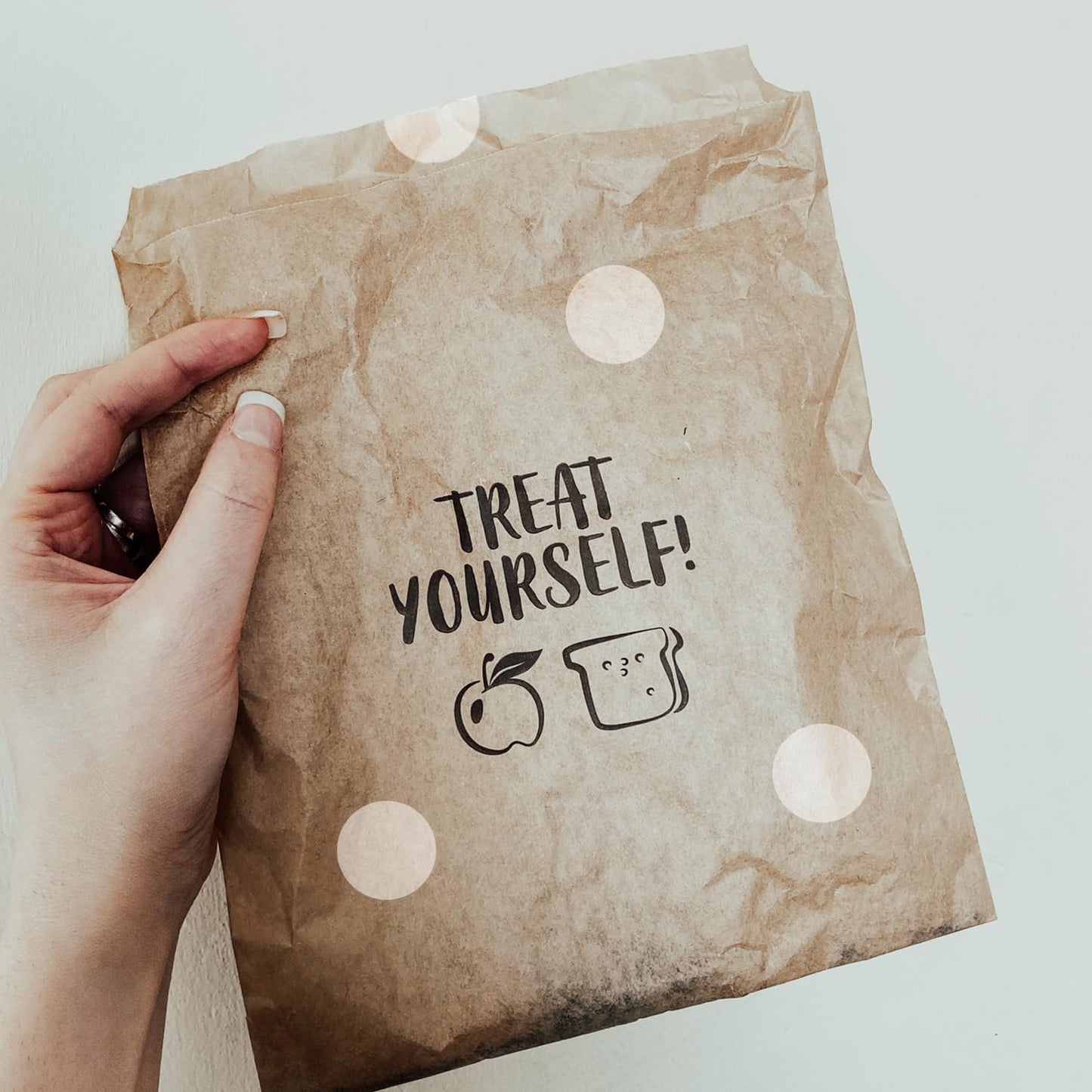 1 Inch Clear Transparent Round Waterproof Sticker,Envelope Tab Sealer and Retail Package Round Clear Seal Labels Self Adhesive Stickers,1050 Labels Per Bag