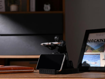 Windbreaker Soldier Knight Pen Holder Personalized Desk Accessory, Mobile Phone & Gaming Controller Holder, Device Stand Gift for Medieval Enthusiasts (Black)