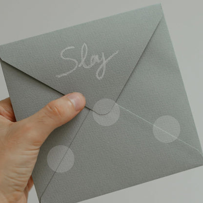 1 Inch Clear Transparent Round Waterproof Sticker,Envelope Tab Sealer and Retail Package Round Clear Seal Labels Self Adhesive Stickers,1050 Labels Per Bag