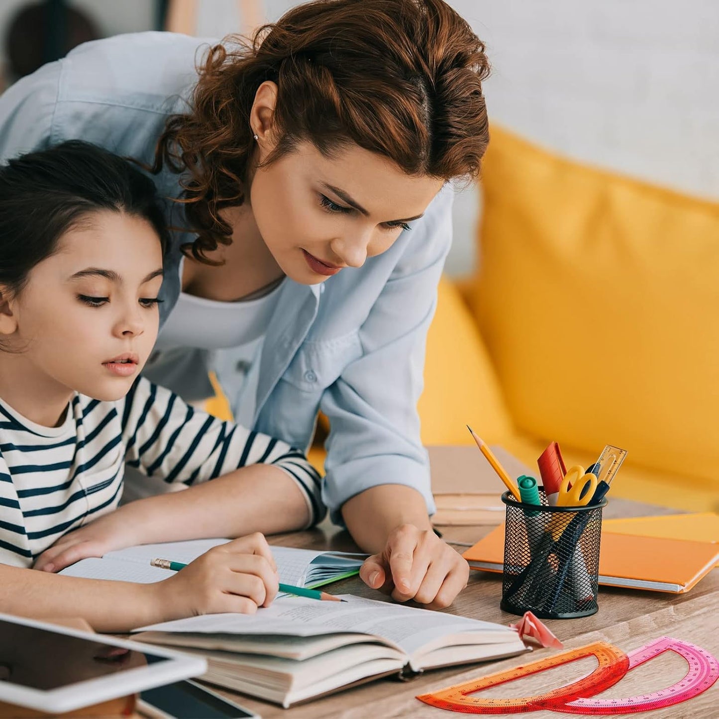 Zonon 200 Pieces Protractors Bulk Plastic 180 Degrees 6 Inch Translucent Protractors for Geometry, Angle Measurement, Students School Supplies