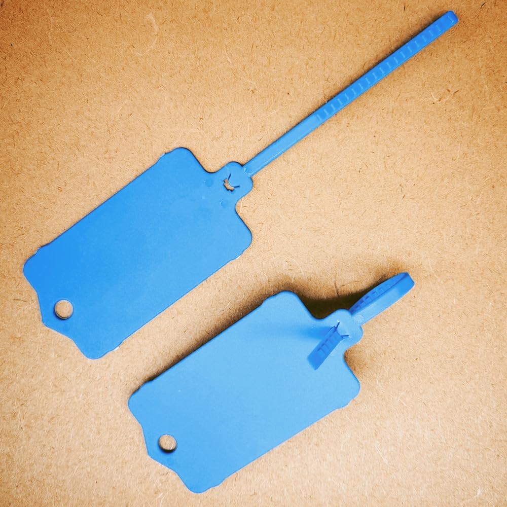 100pcs Reusable Blank Plastic Tags Ties Key Tags 1.45"*2.48" Serrated Tension Sealing Strap with Large Label Plastic Tie Mark Label Waterproof Hang Sign Write on Tag (Blue, 100pcs)