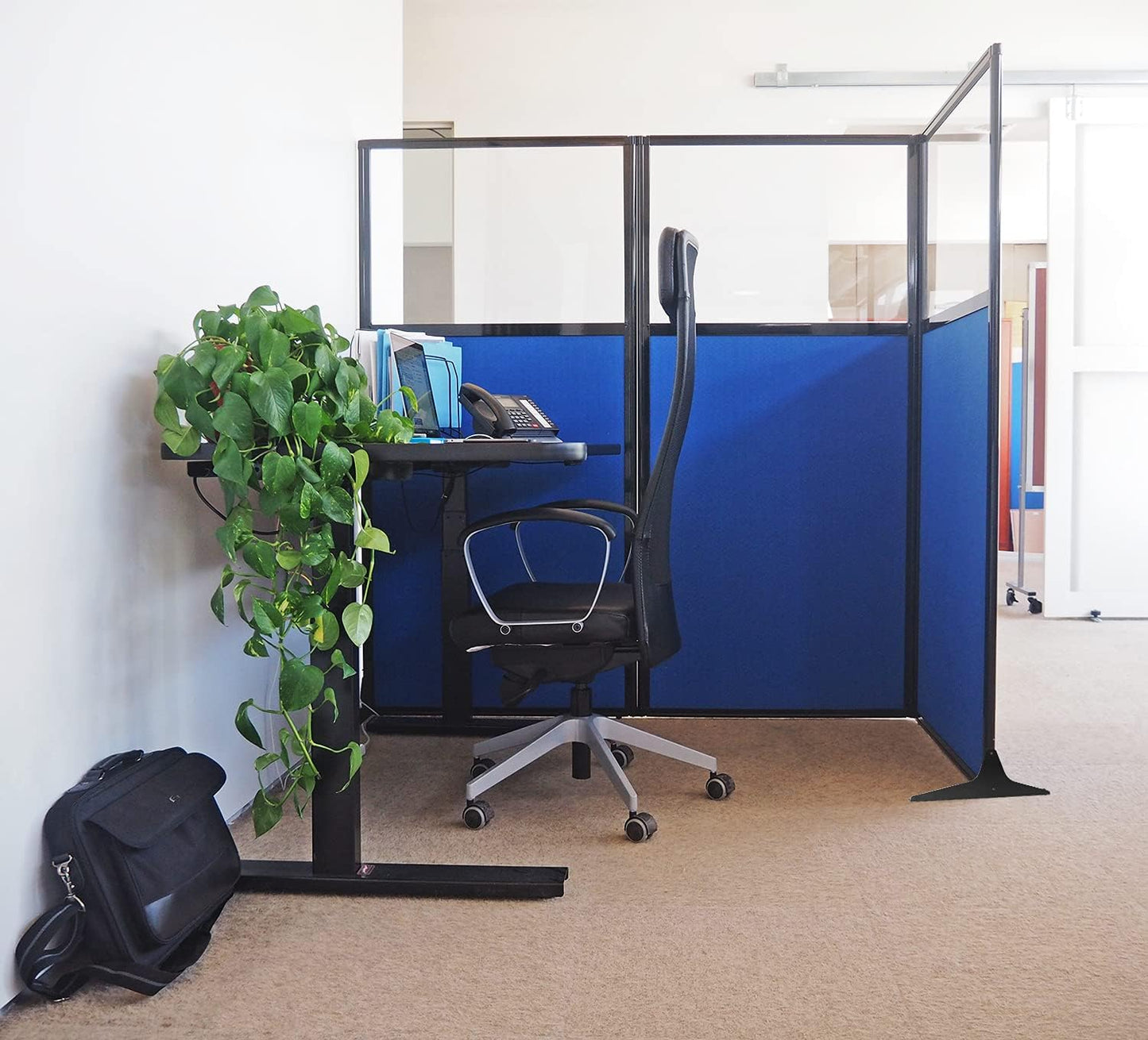 Versare Workstation Partition | Portable Wall Divider | Modern Office Cubicle | Free Standing Privacy Screen | Flexible Work Space | 33" x 70" Latte Fabric Panels