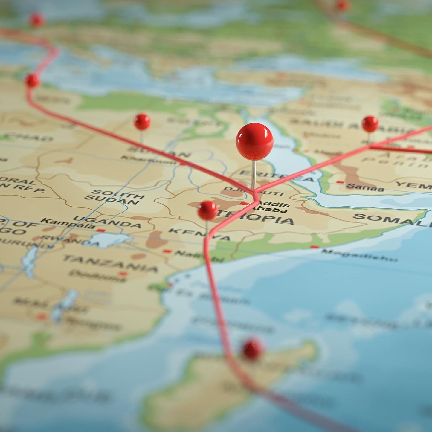 uxcell 400 Pcs Push Pins, Map Thumb Tacks 4mm Round Head Decorative Push Pins for Bulletin Board Home Office Travel Wall DIY Crafts Map Photo, Golden