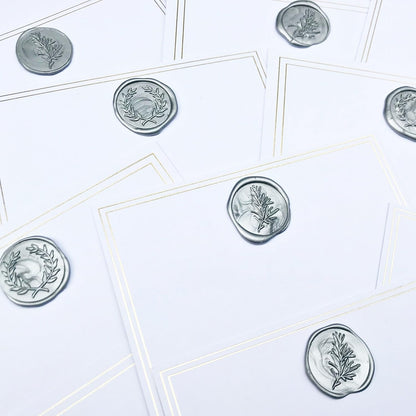 UNIQOOO Mailable Glue Gun Sealing Wax Sticks for Wax Seal Stamp - Metallic Silver, Great for Christmas Cards, Wedding Invitations, Cards Envelopes, Snail Mails, Wine Packages, Gift Ideas, Pack of 8