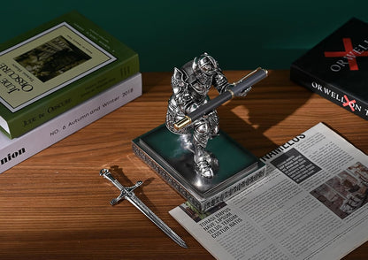 King's Guard Knight Pen Holder Pen Stand Desk Organizers and Accessories Resin Pencil Holder as Gift for Office and Home (Silver(Plating))