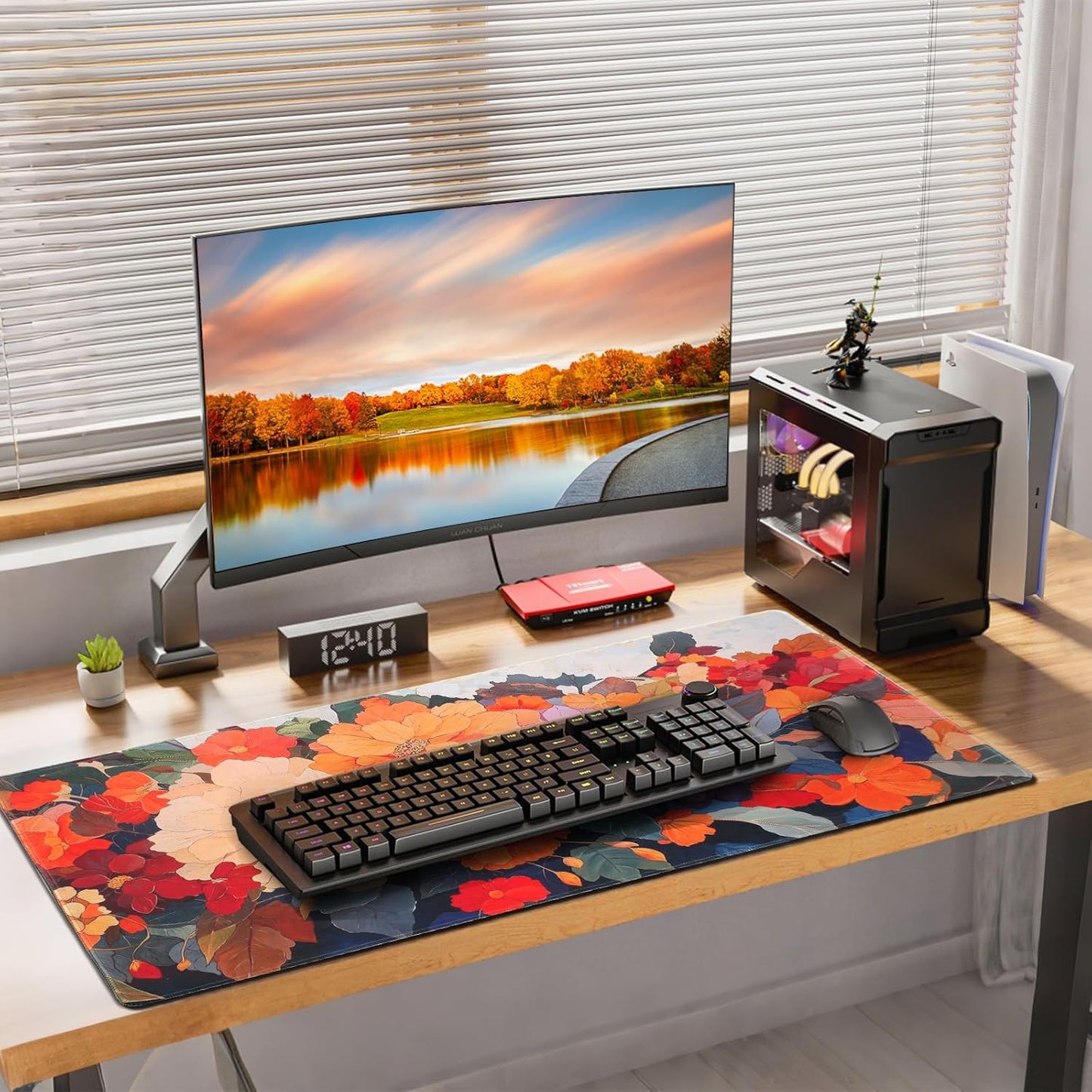 Desk Pad, Floral Desk mat, XXL Gaming Mouse pad, Mouse pad with Stitched Edges and Rubber Base,Large Mouse mat for Computer, Suitable for Home, Gaming and Office Keyboard Mouse Pads，Blooming Flowers