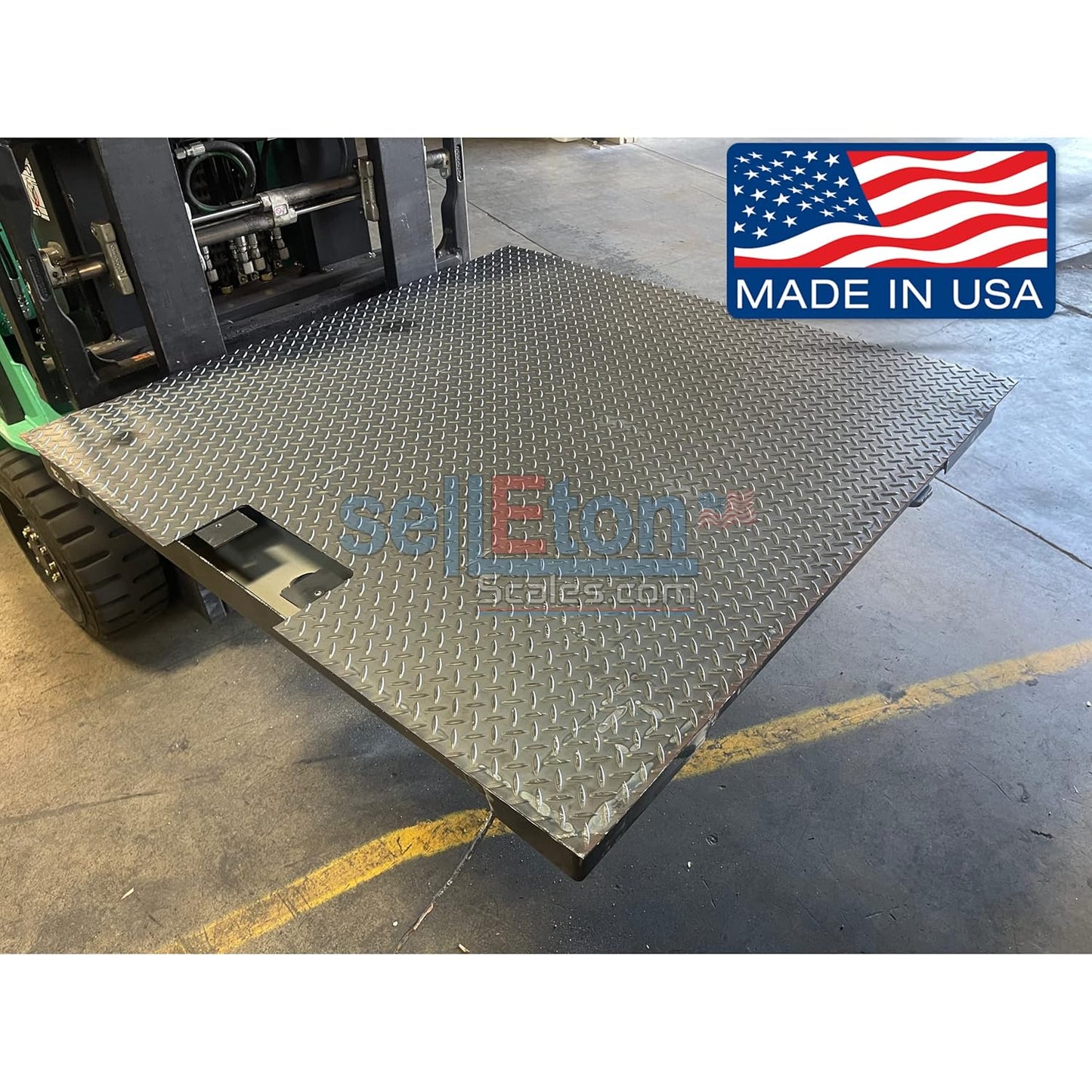 Industrial Floor Scale with Indicator, Accurate Digital 48" x 48" (4’x4’) Pallet Scales for Warehouse or Shipping Weighing NTEP Certified (Legal for Trade) (5000 lbs x 1 lb)